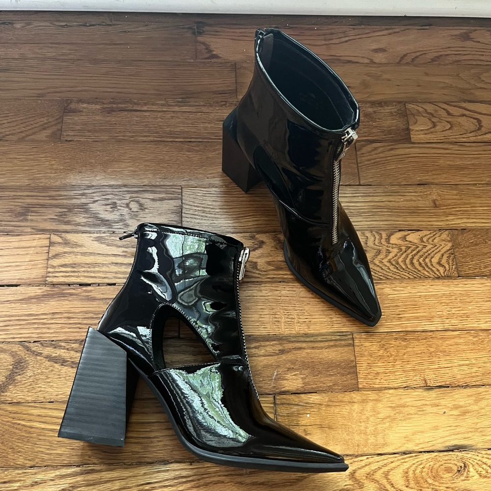 Black Boots